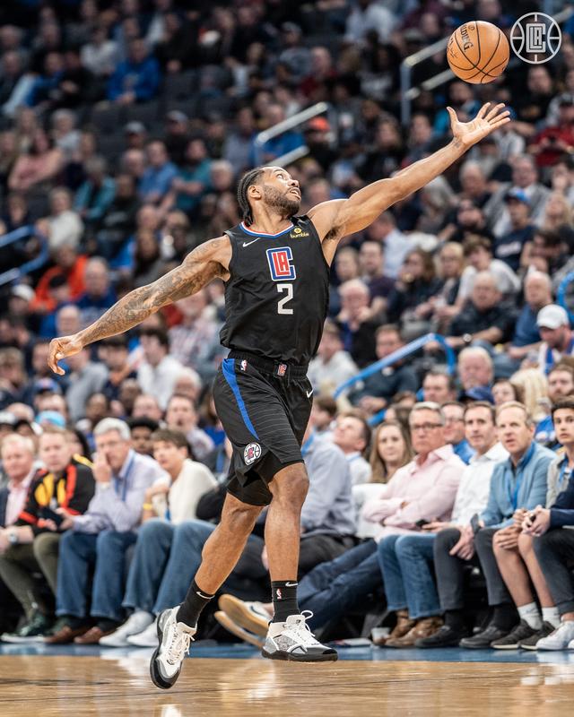  雷霆亚历山大孤军奋战，不敌掘金吞下四连败苦果